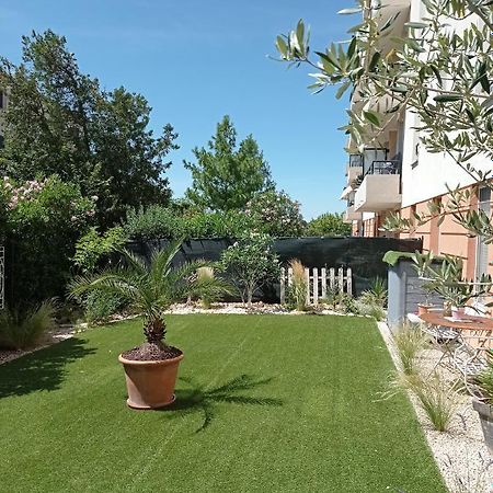 Les Jardins Du Ventoux Appartamento Carpentras Esterno foto